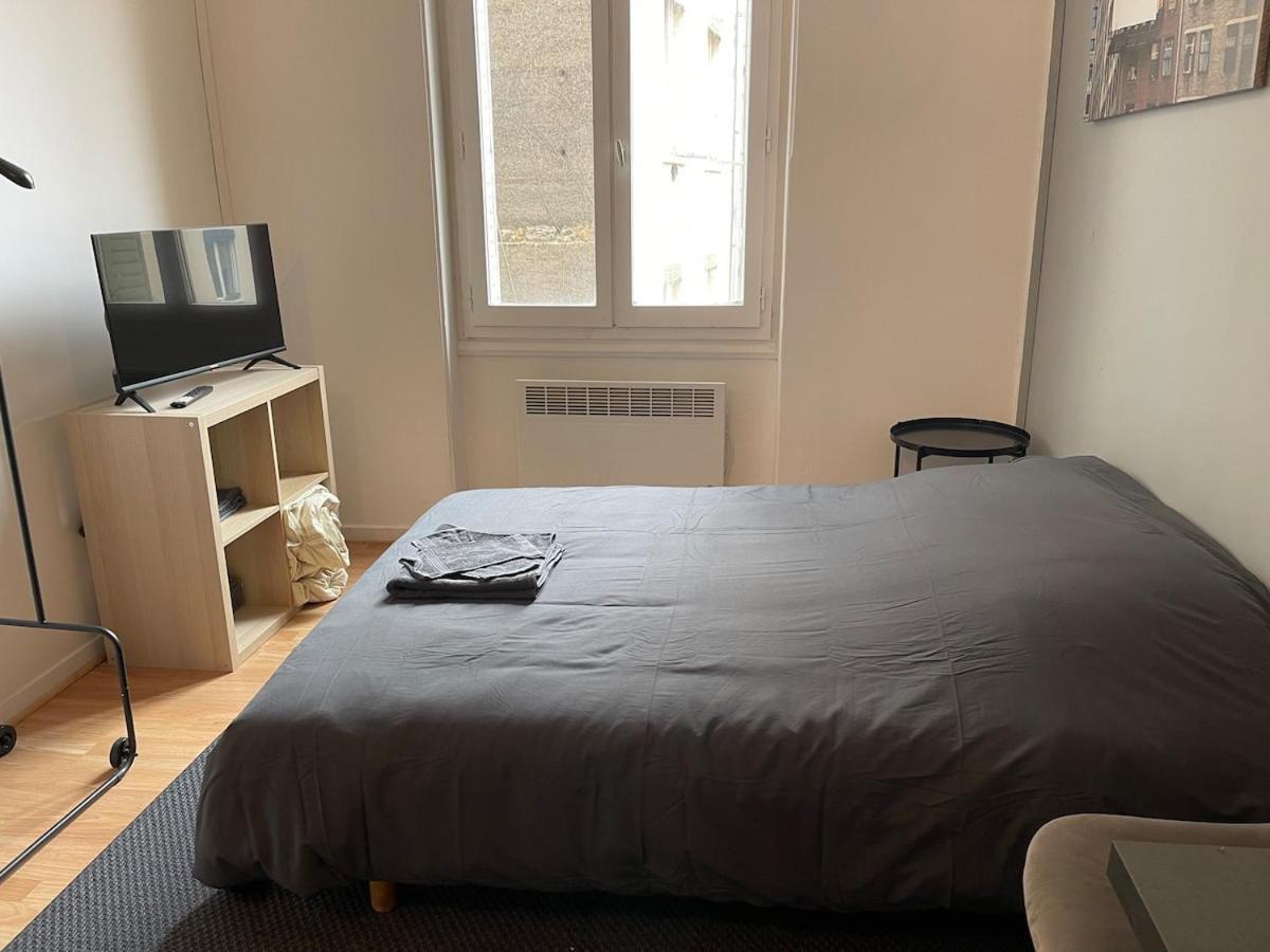 Studio Hotel Villeurbanne Centre Buitenkant foto