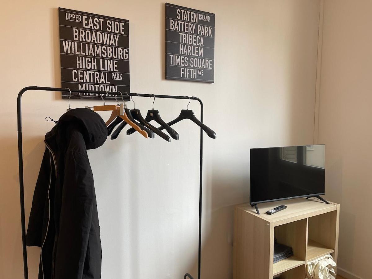 Studio Hotel Villeurbanne Centre Buitenkant foto